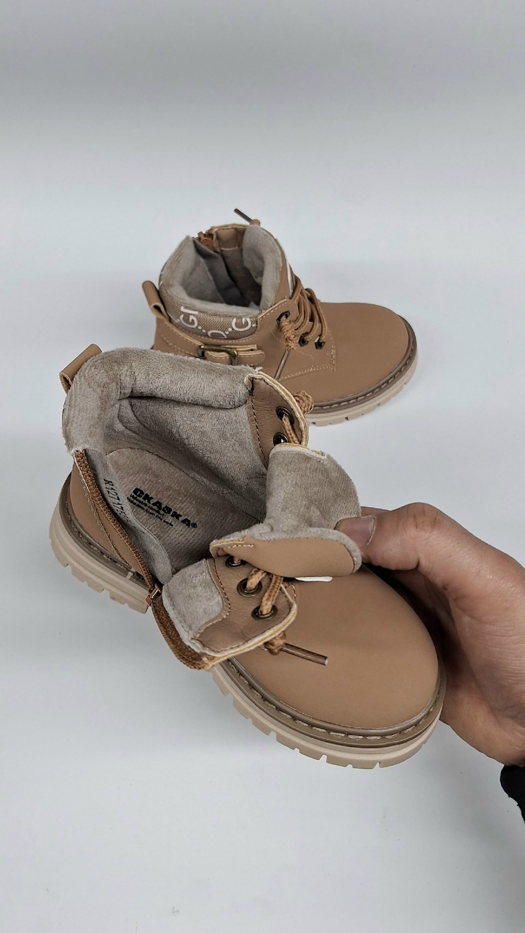 ботинки детские,,демисезонные ботинки,ботинки зимние детские,демисезонные детские ботинки