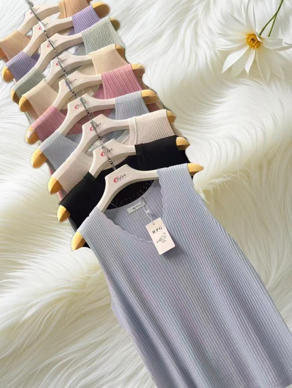 женский вязаный жилет,вязаные платья,трикотажное платье,платье,платье жилет