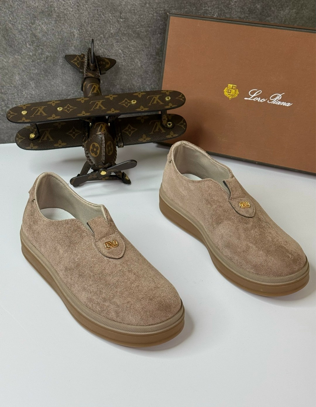 лоферы из натуральной замши loro piana,лоферы loro piana,лоферы из натуральной замши loro piana premium shoes,,loro piana лоферы женские замшевые
