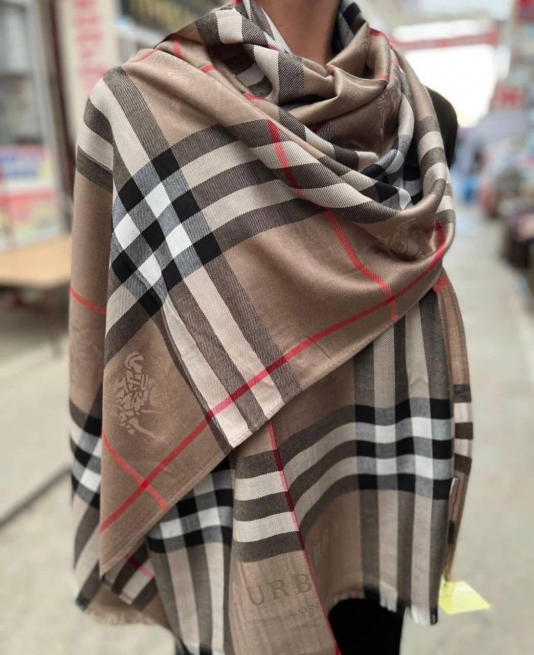 палантин женские,палантин барберри кашемир,шарф плед,палантин барберри,белый палантин барберри