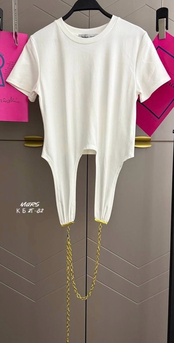 женские джинсы,модные наряды,узкие джинсы,джинсы мода