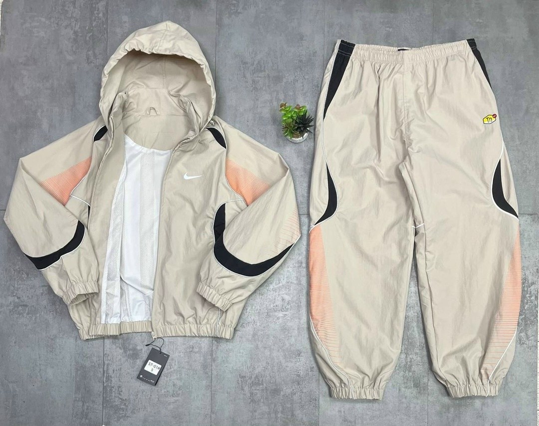 спортивный костюм nike,мужской спортивный костюм nike,спортивный костюм мужской nike swoosh,спортивный костюм nike на флисе,спортивный костюм для мужчин