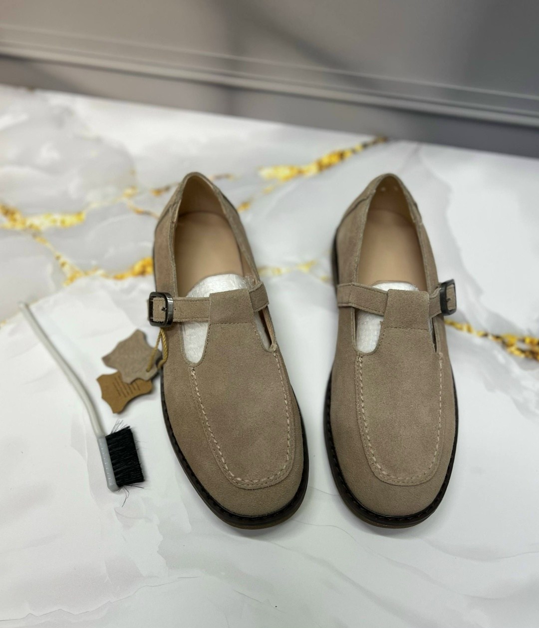 ,замшевые лоферы,лоферы из натуральной замши,лоферы коричневые с ремешком замшевые,лоферы натуральная замша