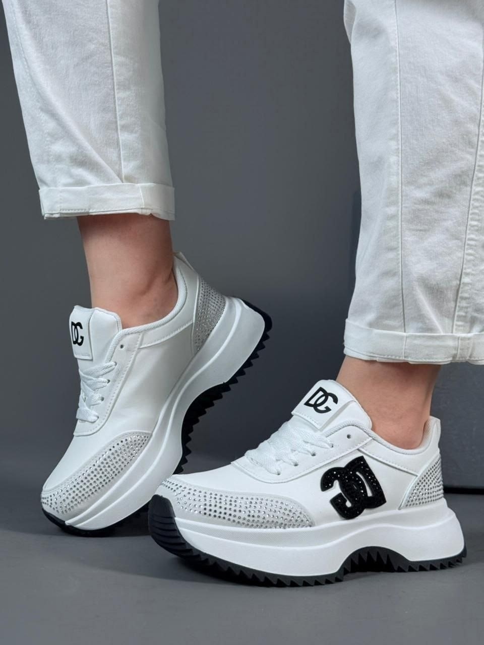 кроссовки женскиe,,кроссовки женские белый,белые кроссовки,женские модные кроссовки