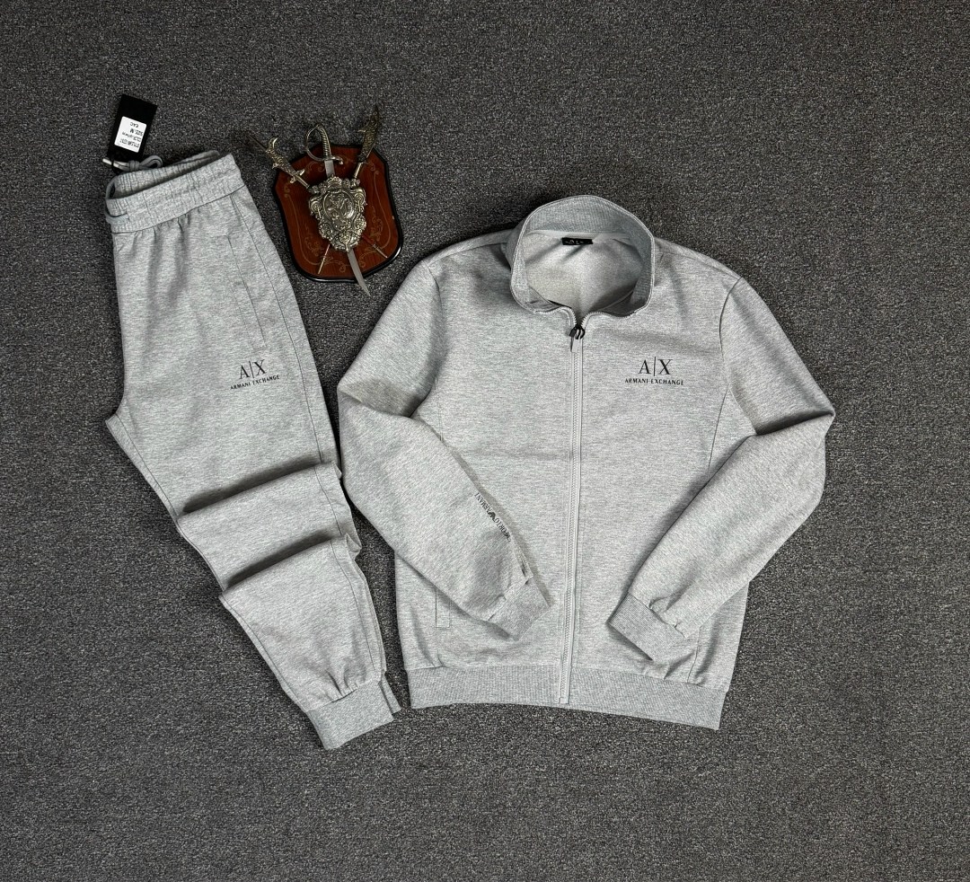 костюм emporio armani ea7 regular fit grey tracksuit,mens grey armani tracksuit,emporio armani ea7 grey melange core id tracksuit,emporio armani grey tracksuit,ea7 emporio armani grey zip up cotton tr