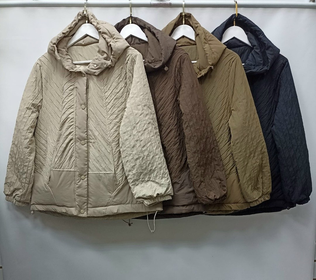 пуховик повседневный,куртка женская с капюшоном,женская куртка,куртка оверсайз,легкая куртка с капюшоном