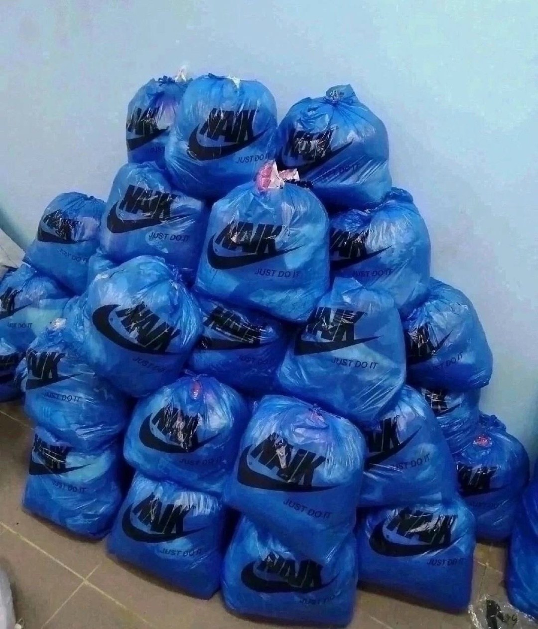 в пакете,пакеты пакеты,рюкзак,пакеты майка,пакет найк