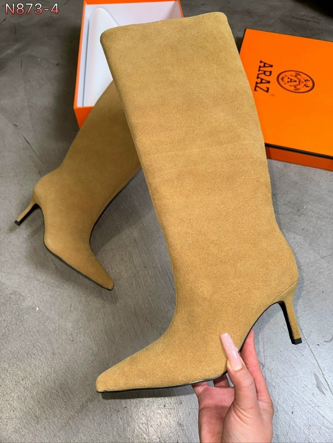 женские сапоги,сапоги модные,замшевые сапоги,сапоги на шпильках,сапоги натуральные