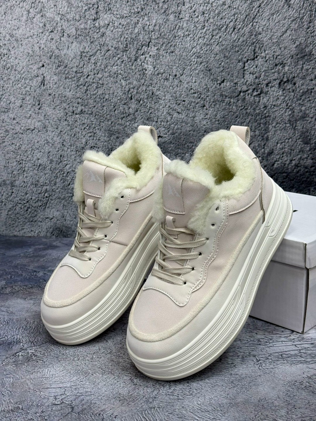 зимние женские кроссовки,,теплые кроссовки,утепленные кроссовки женские,кеды зимние женские