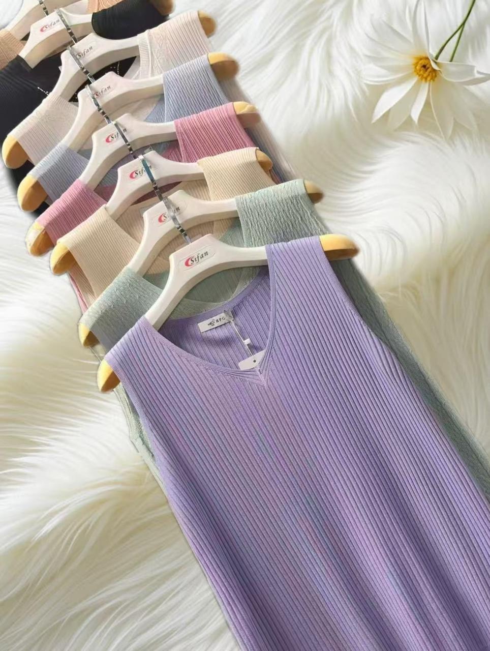 женский вязаный жилет,вязаные жилеты,трикотажный жилет,жилет,жилетка