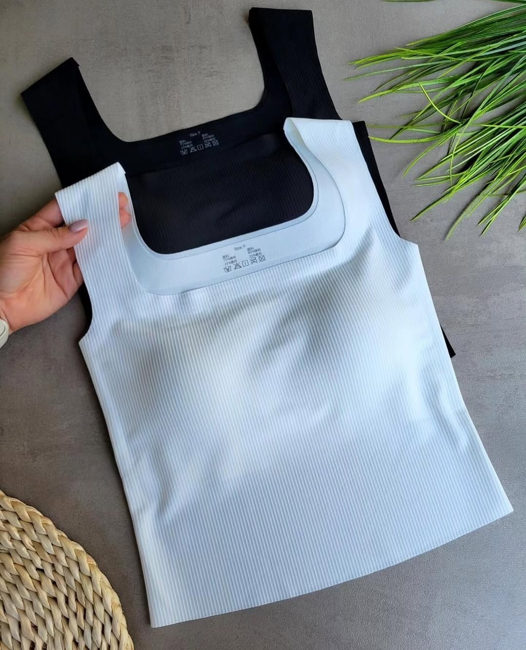 топ майка,топ женский,женская майка,топик женский,топ с чашками