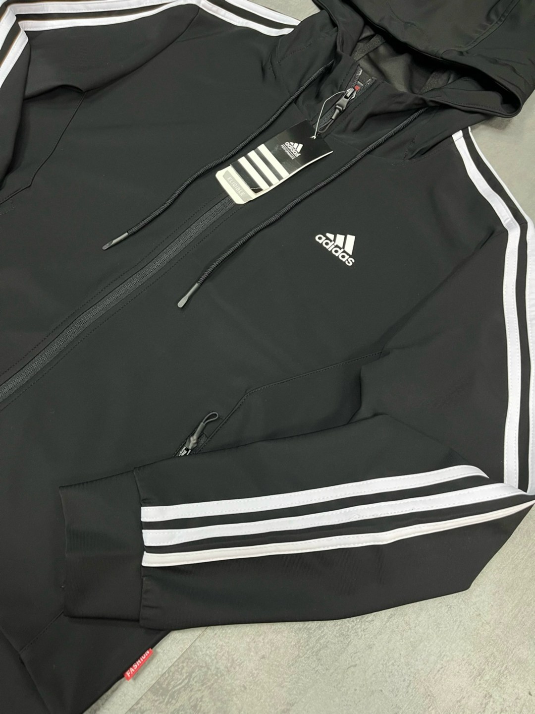 мужской спортивный костюм adidas,спортивные костюмы адидас,спортивный костюм adidas,спортивные костюмы адидас мужские,костюмы адидас