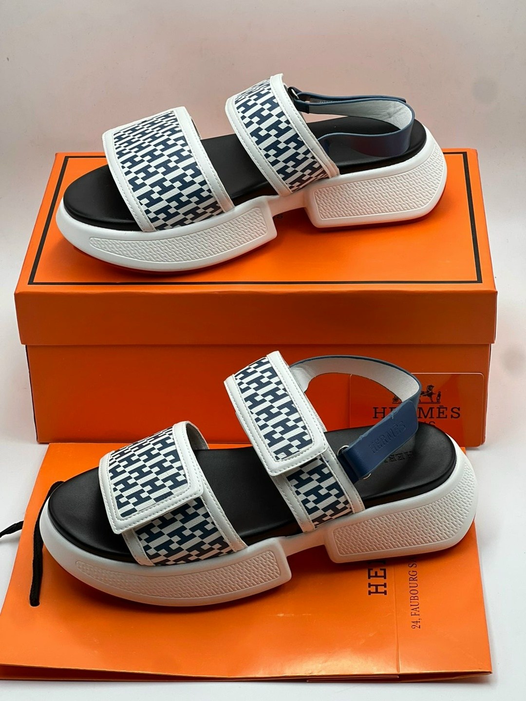 сандалии hermes,босоножки hermes,,босоножки хермес 2026,босоножки женские hermes