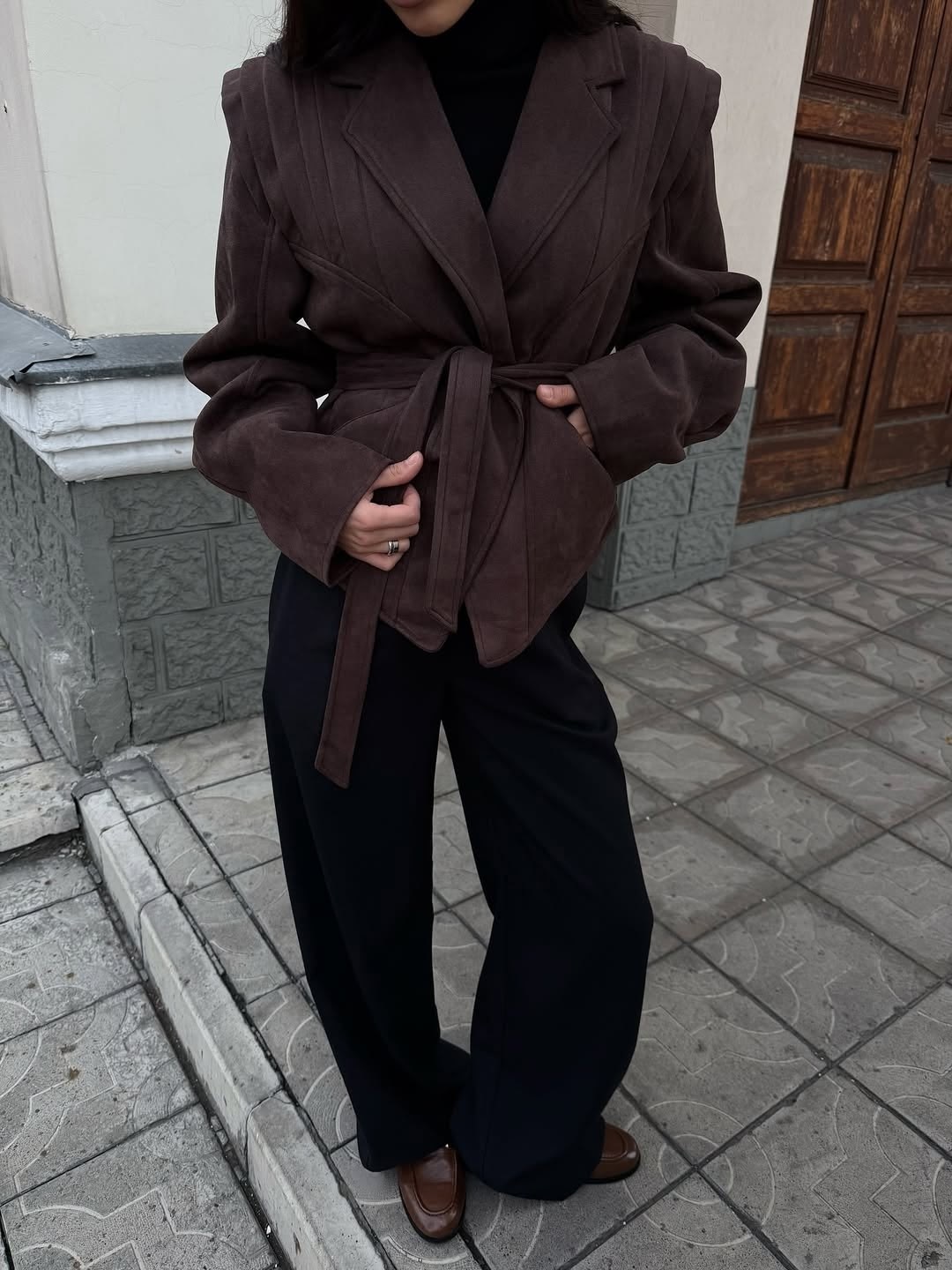 женская кожаная куртка,замшевая куртка,кожаная куртка,современная куртка из замши,модная куртка из замшевой кожи