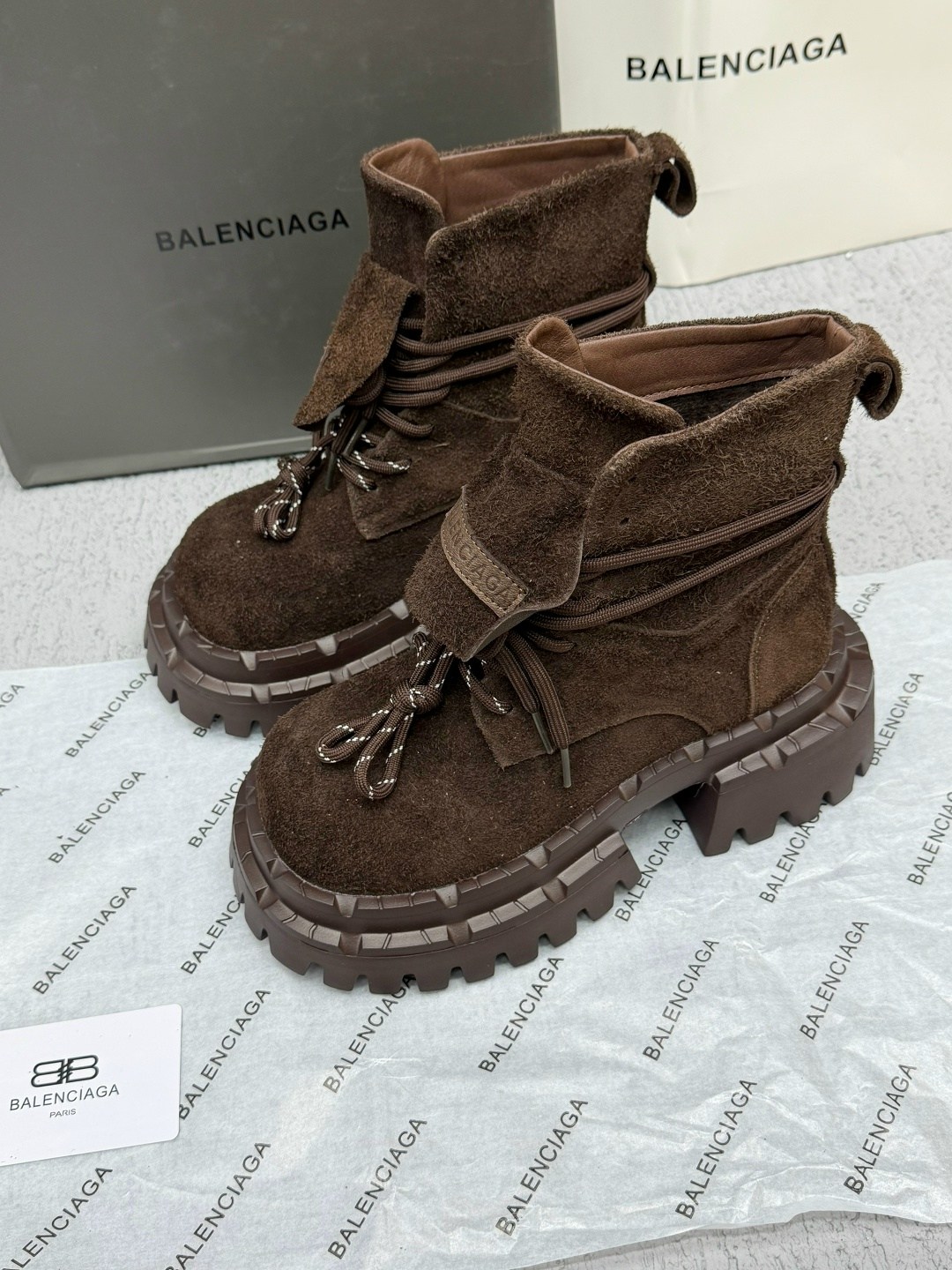 ботинки осенние balenciaga,ботинки balenciaga арт вх101,ботинки женские balenciaga,ботинки balenciaga,