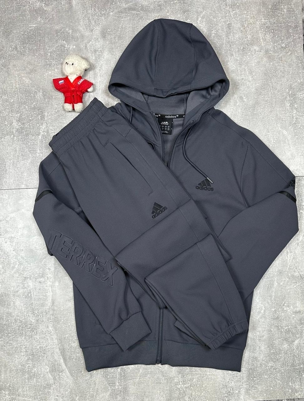 спортивный костюм адидас,спортивный костюм adidas,спортивный костюм,костюм адидас,костюм спортивный мужской