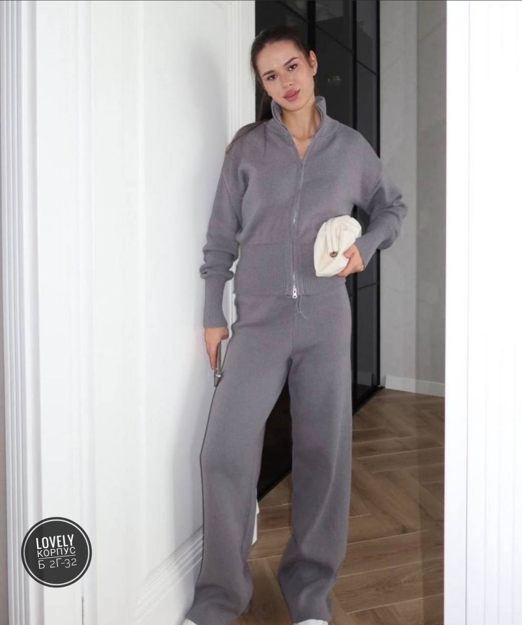 трикотажный костюм с брюками,трикотажные костюмы,костюм с брюками,костюм брючный трикотажный,женский костюм