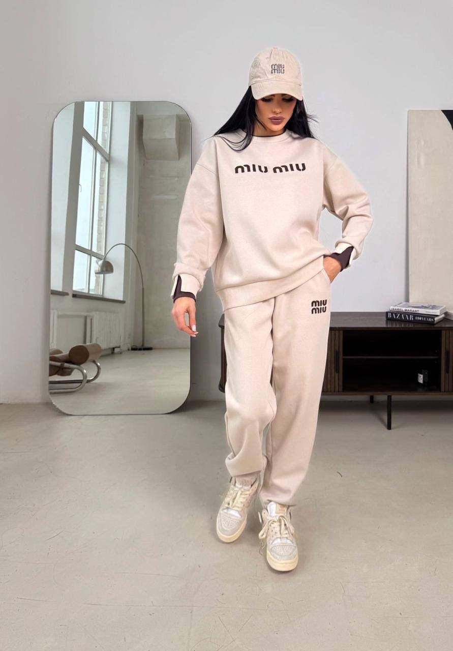 костюм спортивный miu miu,спортивный костюм женский на флисе,костюм женский на флисе,женский спортивный костюм,костюм спортивный женский повседневный