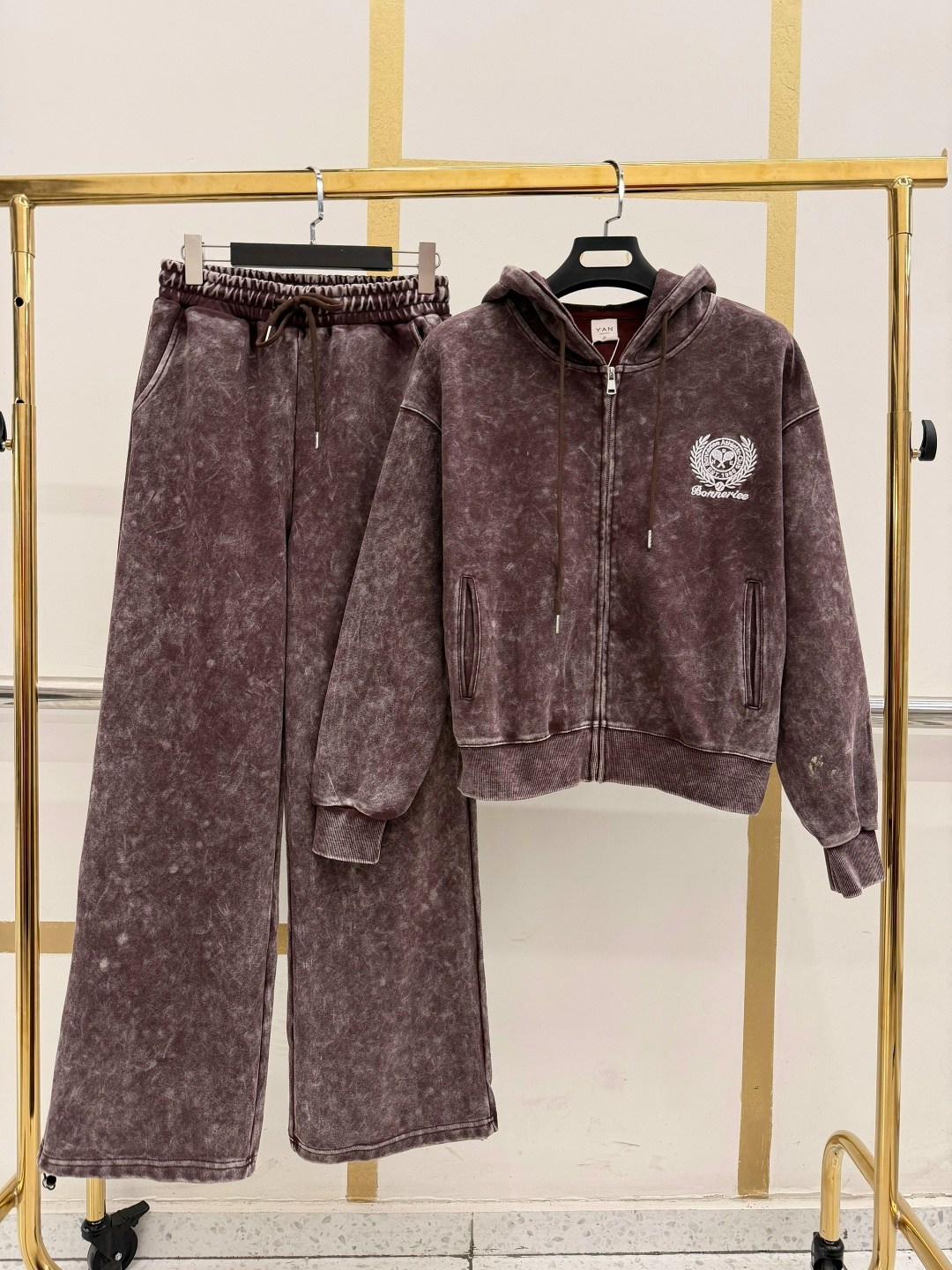 женский спортивный костюм из премиальной варенки,cпортивный костюм велюровый,велюровые костюмы,спортивный костюм,спортивный костюм женский теплый