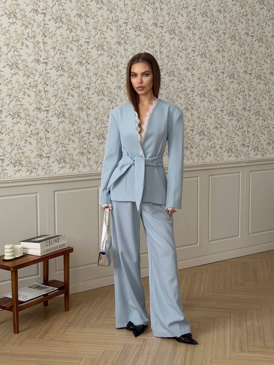 брючный костюм,модные брючные костюмы,голубой костюм женский брючный,брючные костюмы для женщин,брючные женские костюмы