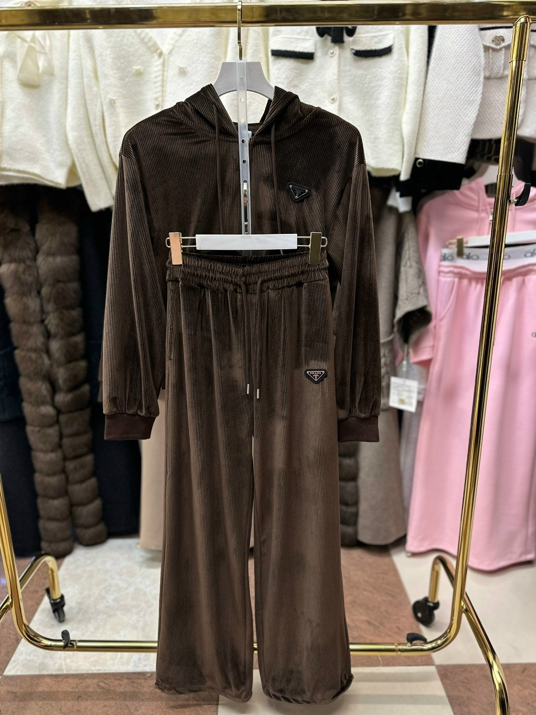 костюм спортивный велюровый,женский велюровый костюм,костюм велюровый,велюровый спортивный костюм женски,спортивный костюм женский велюровый