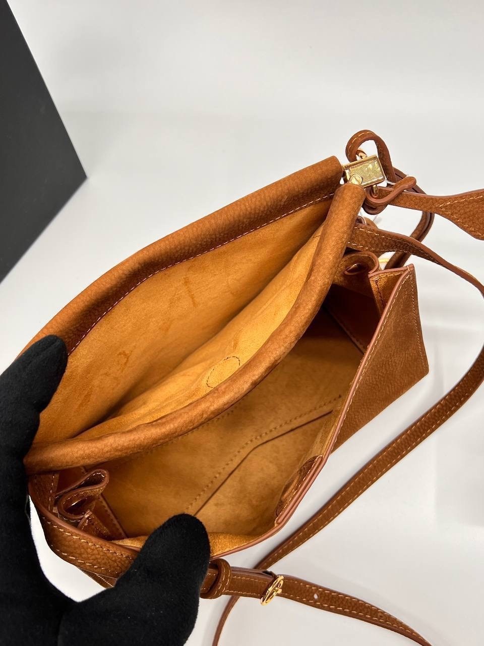 сумки,замшевая сумка,замшевая сумка женская,fendi peekaboo сумка замшевая,сумка