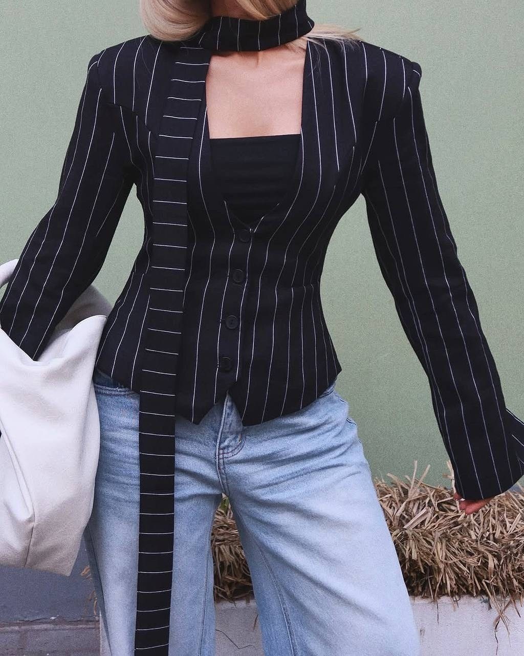 модные джинсы,брючный костюм женский,широкие джинсы,жакет стильный