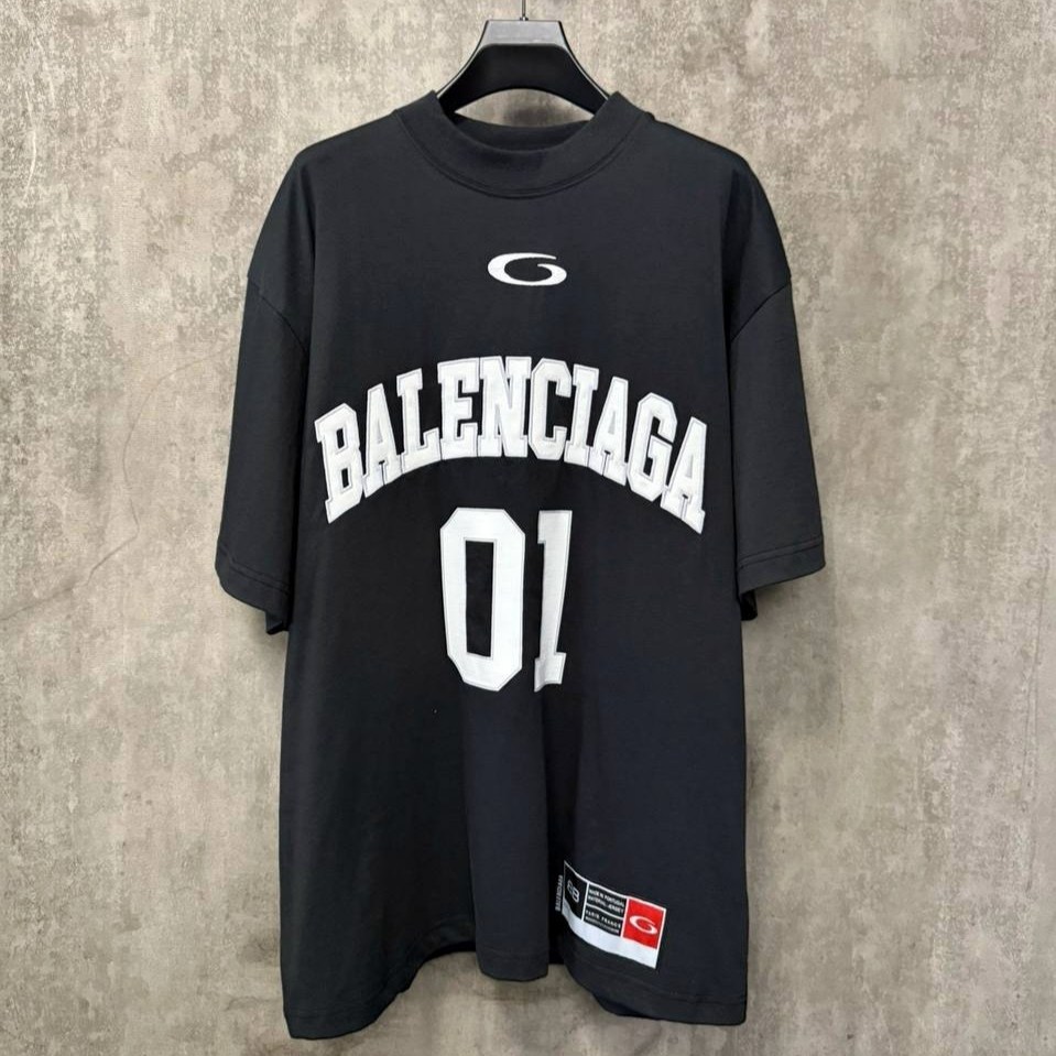 balenciaga футболки,баленсиага футболка,майка баленсиага мужская,мужская футболка balenciaga,футболка баленсиага женская