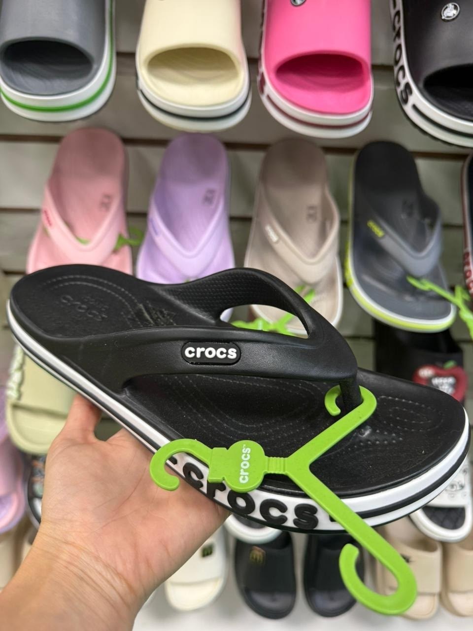 crocs bayaband flip,crocs шлепанцы,шлепанцы crocs bayaband,сланцы crocs,