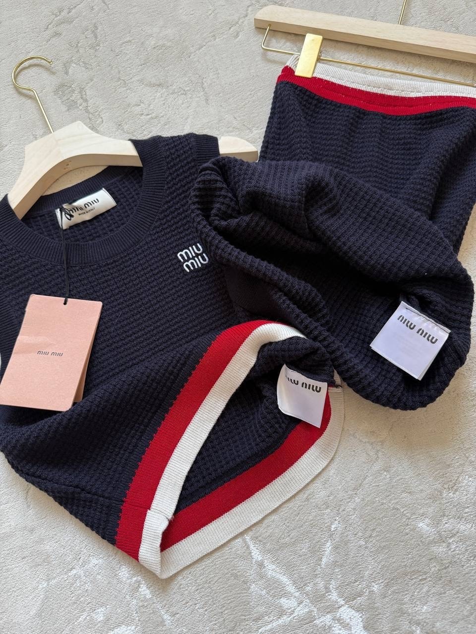 тонкий трикотаж,летние костюмы,трикотажные костюмы,стильные костюмы,костюм с юбкой и топом