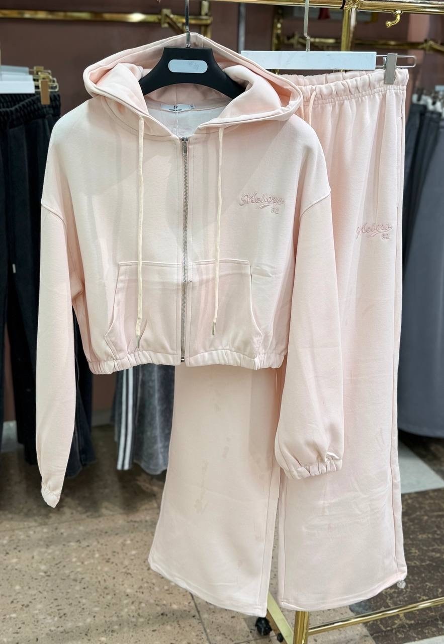 женский спортивный костюм,спортивный костюм,костюм бежевый,спортивные костюмы ,женские костюмы