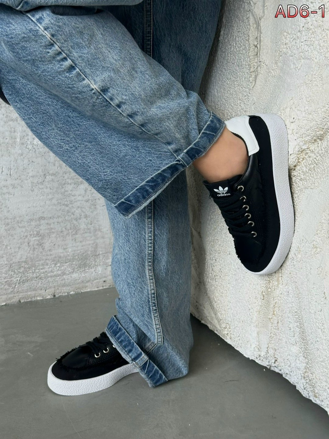 ,кроссовки adidas,кроссовки женскиe,спортивная ,замшевые кроссовки