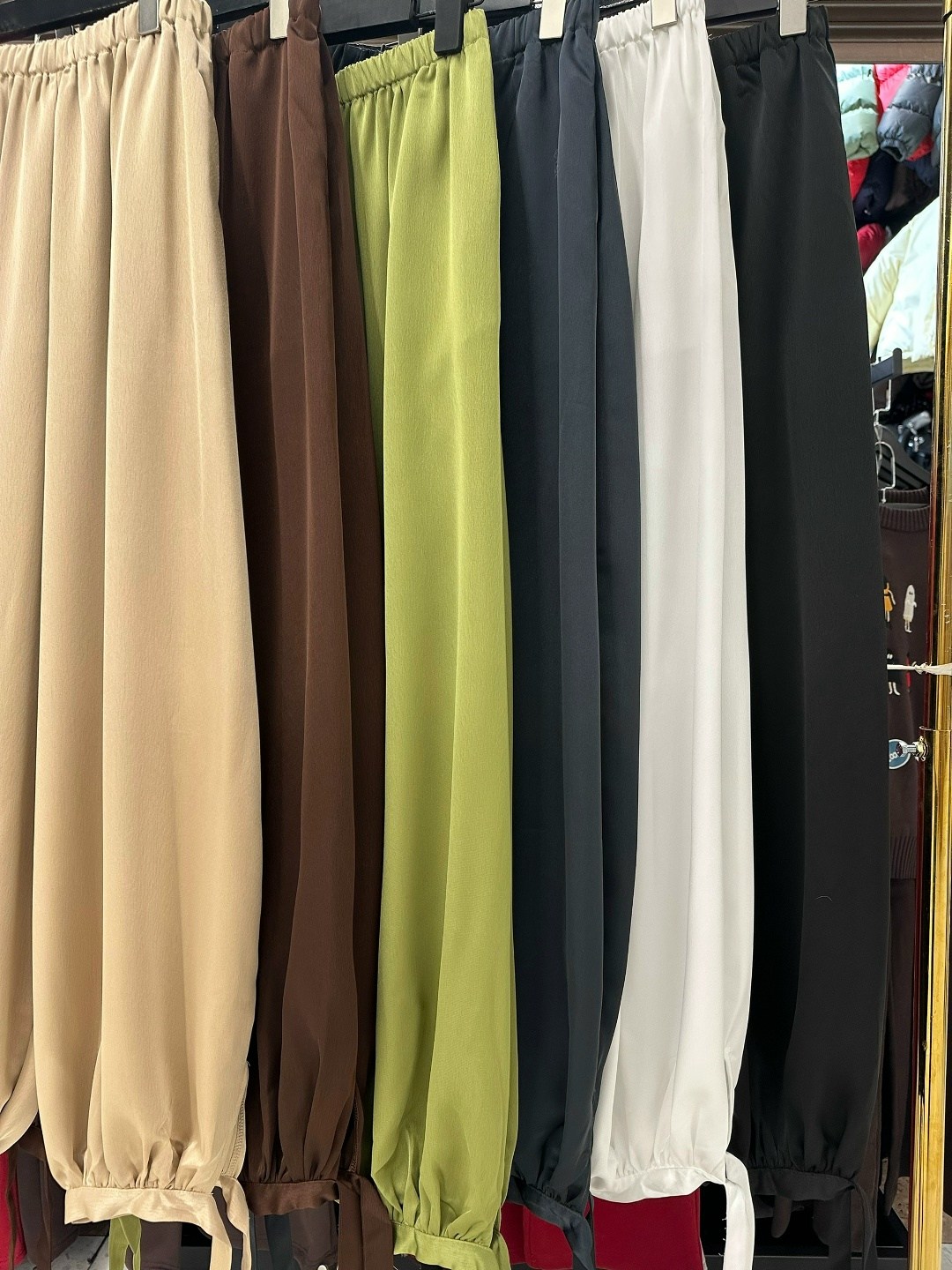 модные брюки,мода стиль,white shaggy faux fur cropped coat prettylittlething uae,модная одежда