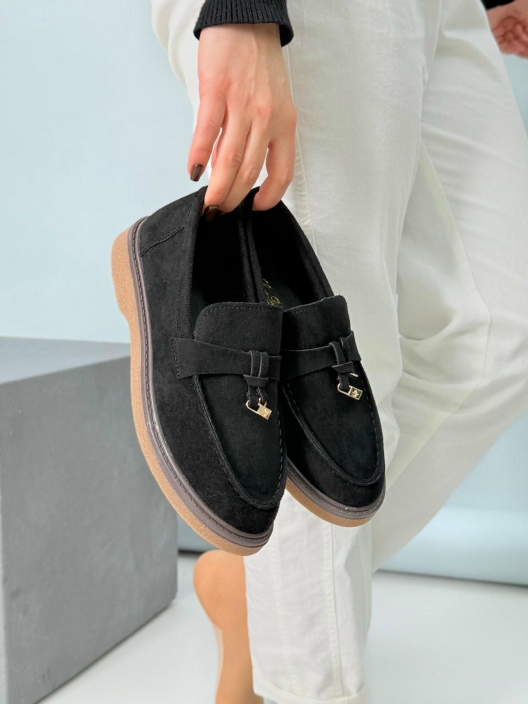 лоферы из натуральной замши loro piana,лоферы женские loro piana,лоферы loro piana,лоро пиана  женская лоферы,лоферы замшевые