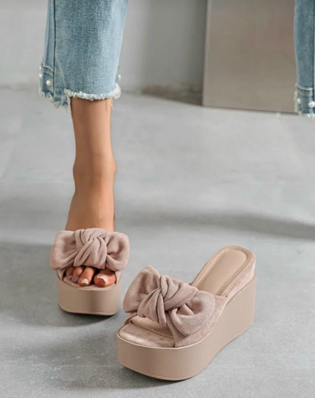 шлепанцы женские,шлепки на платформе,шлепки на платформе женские,женские шлепанцы на платформе,