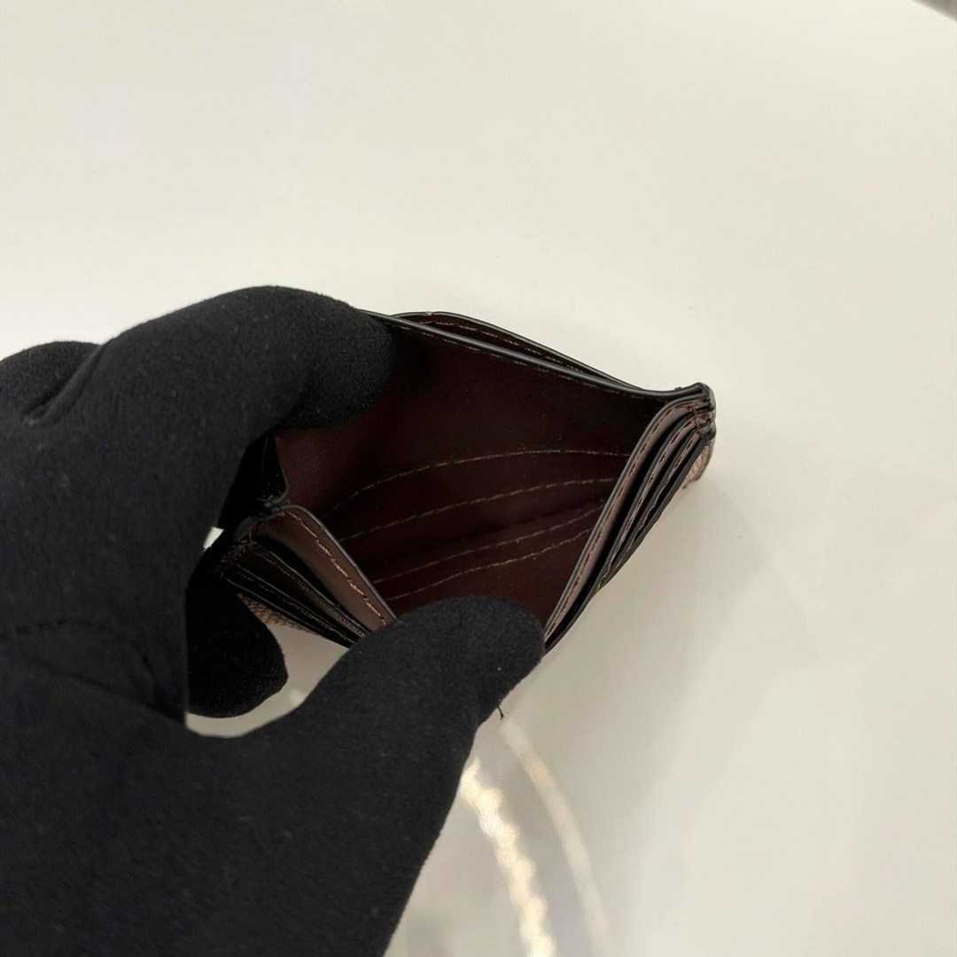 картхолдер guess,guess кошелек,кредитница guess,женская сумка guess,кошелёк guess женский