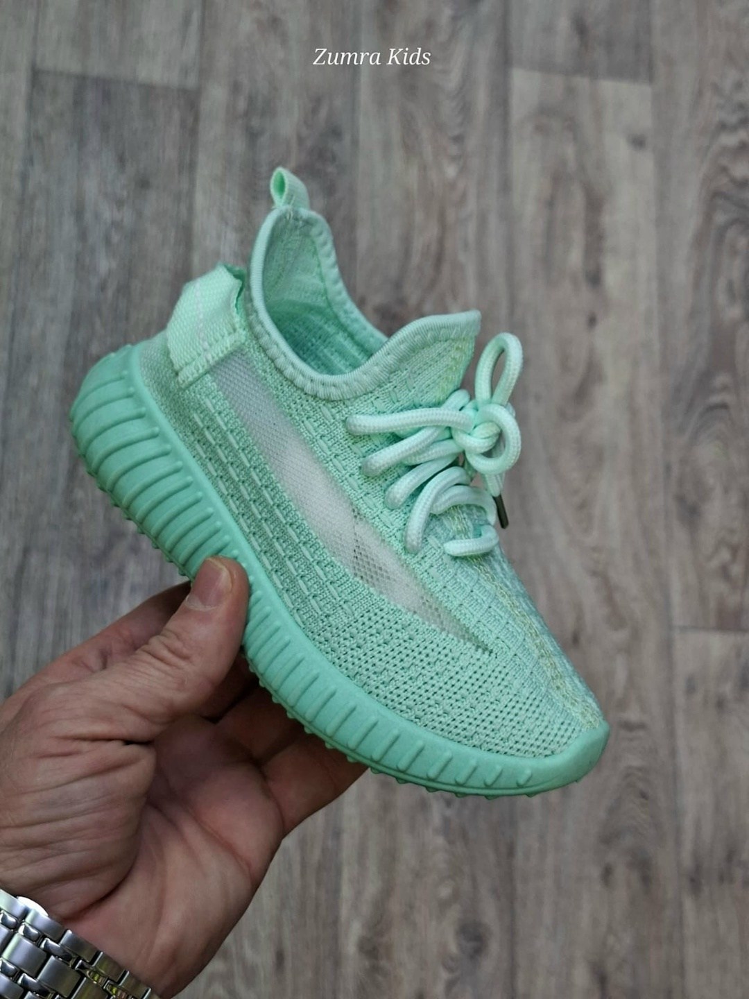 кроссовки,кроссовки женскиe,изики кроссовки,кроссовки салатовые детские,кроссовка