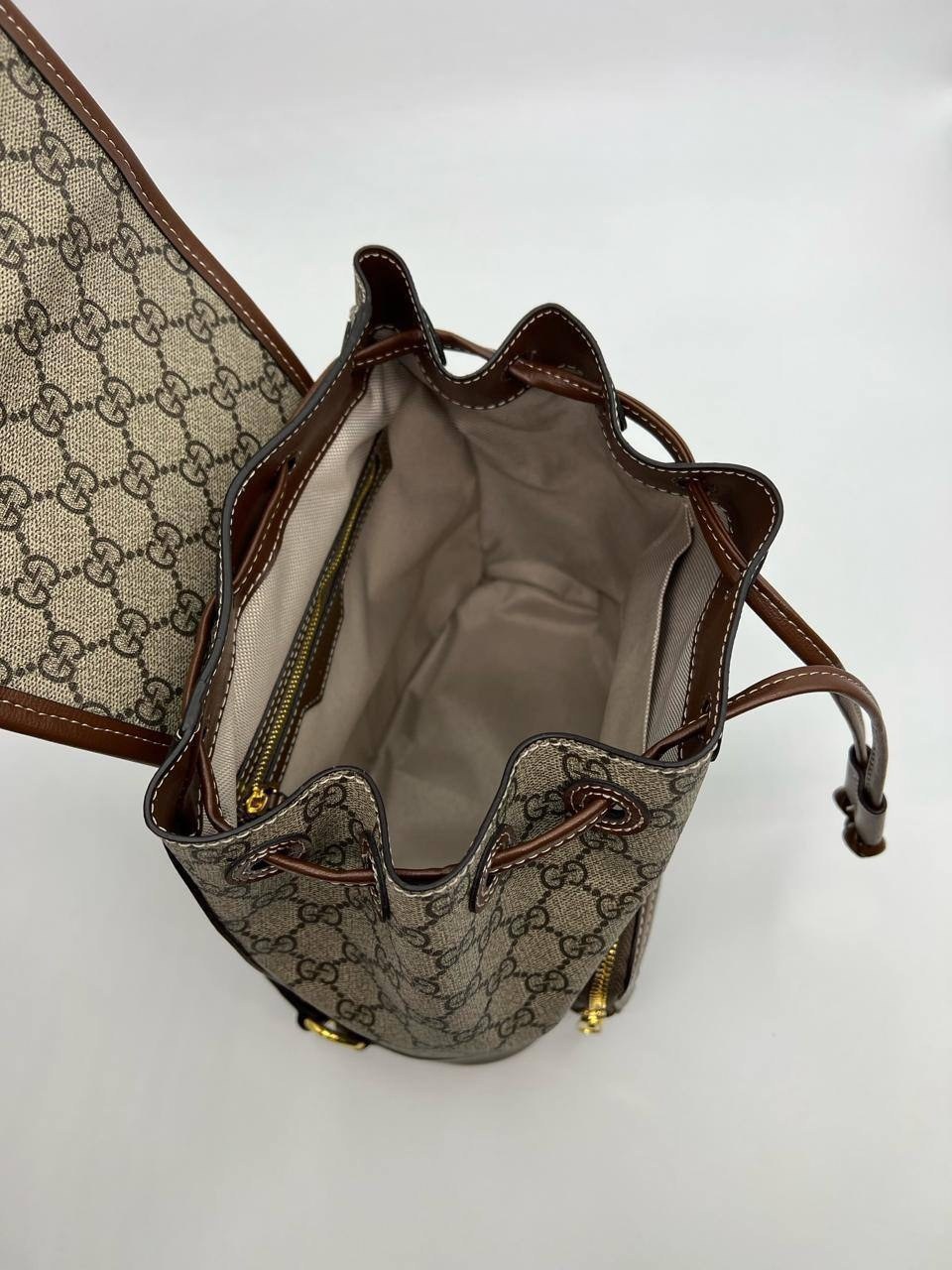 рюкзак gucci a123176 28/26/13 см коричнево-бежевый,рюкзак gucci,рюкзак gucci женский,женский коричневый рюкзак gg retro gucci,винтажный кожаный рюкзак gucci
