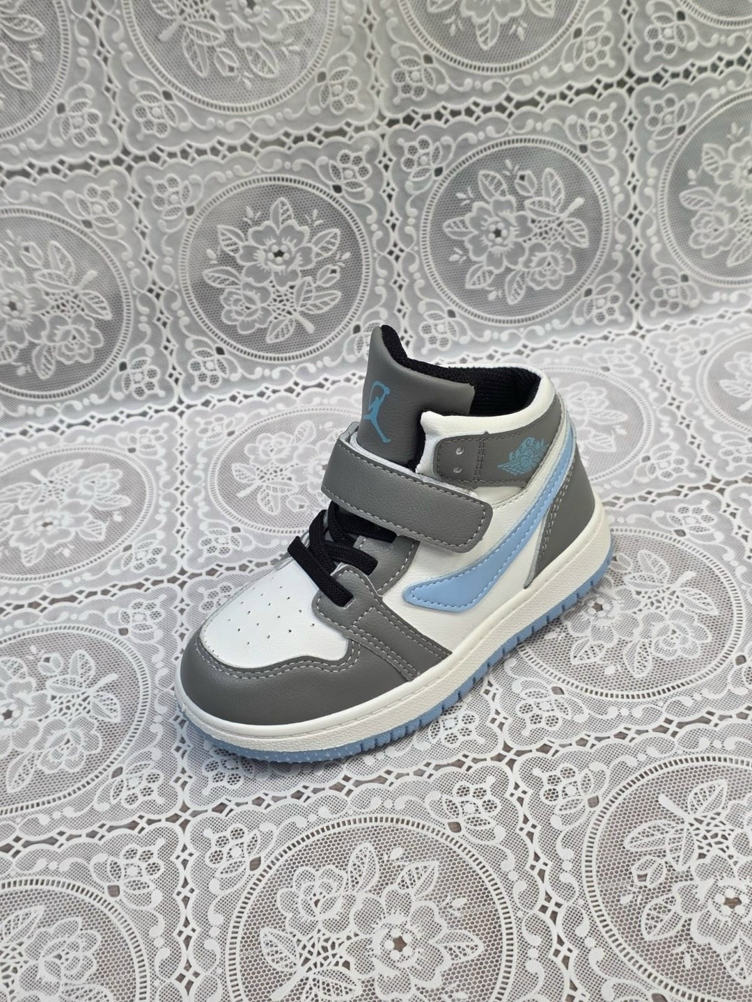 детские кроссовки,кроссовки,кроссовки кеды детские,,изики кроссовки детские оригинал