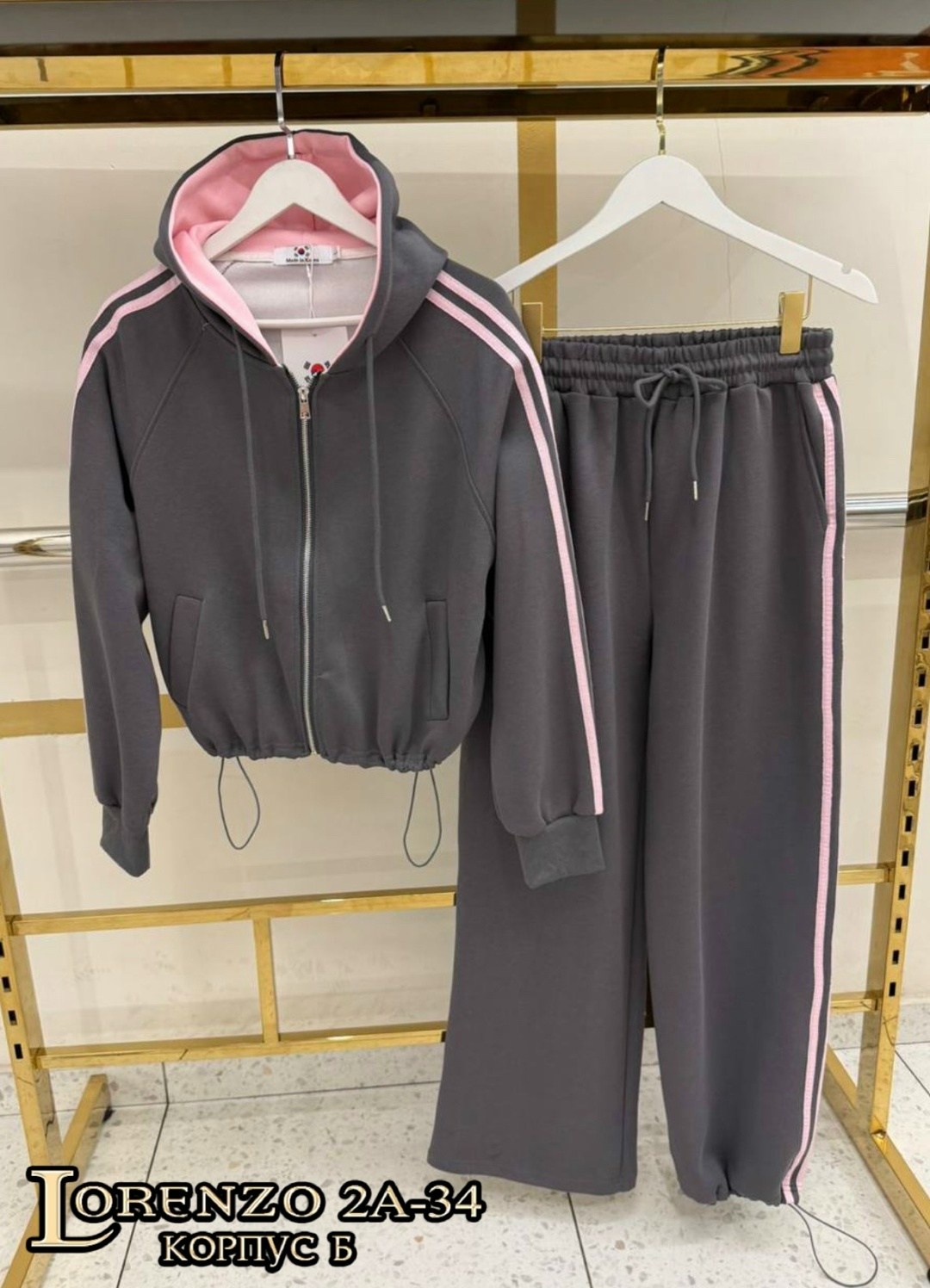 костюм женский,стильные костюмы,женский спортивный костюм,спортивный костюм,спортивные костюмы