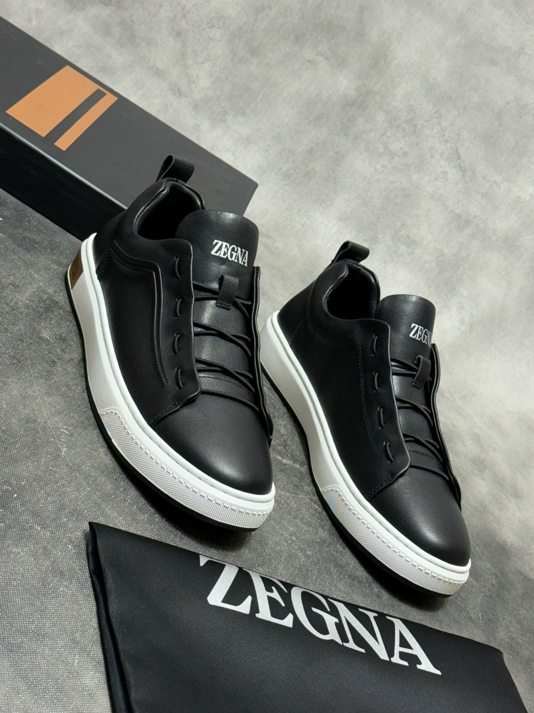 ,кроссовки с белой подошвой мужские,черные кеды с белой подошвой,чёрные кеды с белой подошвой мужские,кеды мужские