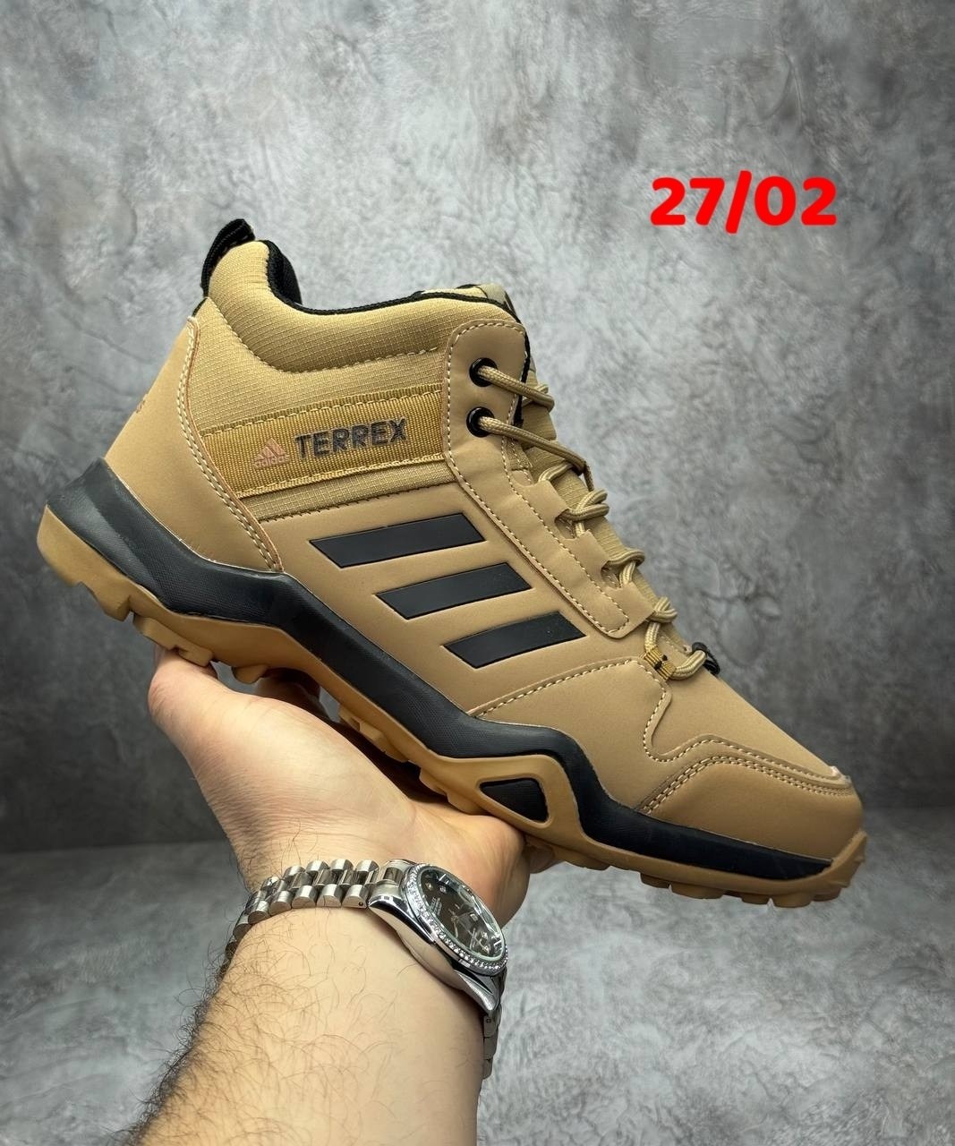 кроссовки adidas зимние,кроссовки мужские зимние adidas,кроссовки adidas,зимние кроссовки adidas terrex арт. 38889,зимние кроссовки adidas terrex ax3 mid