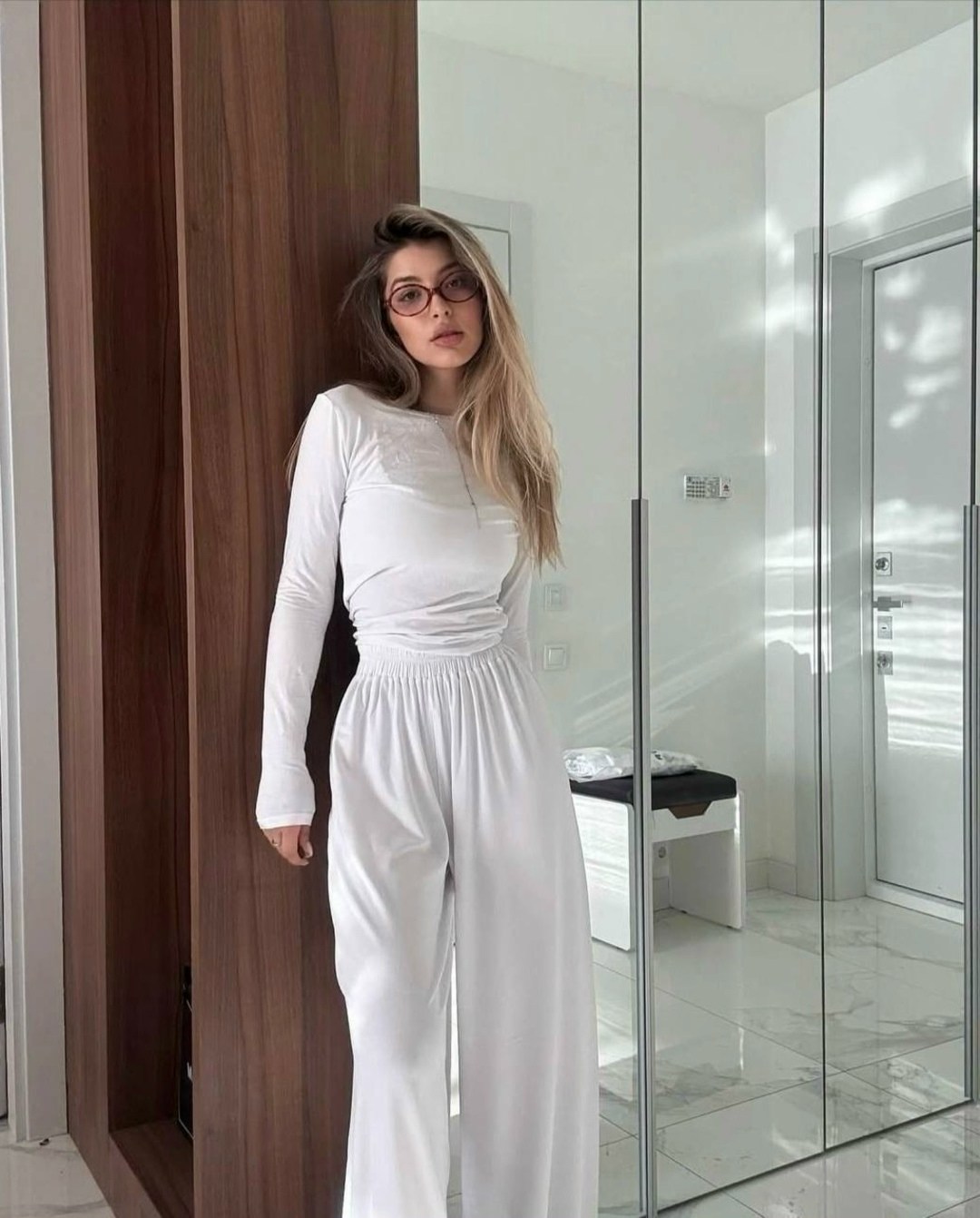 костюм женский,костюм двойка женский,женский костюм с брюками,костюм белый,стиль одежды