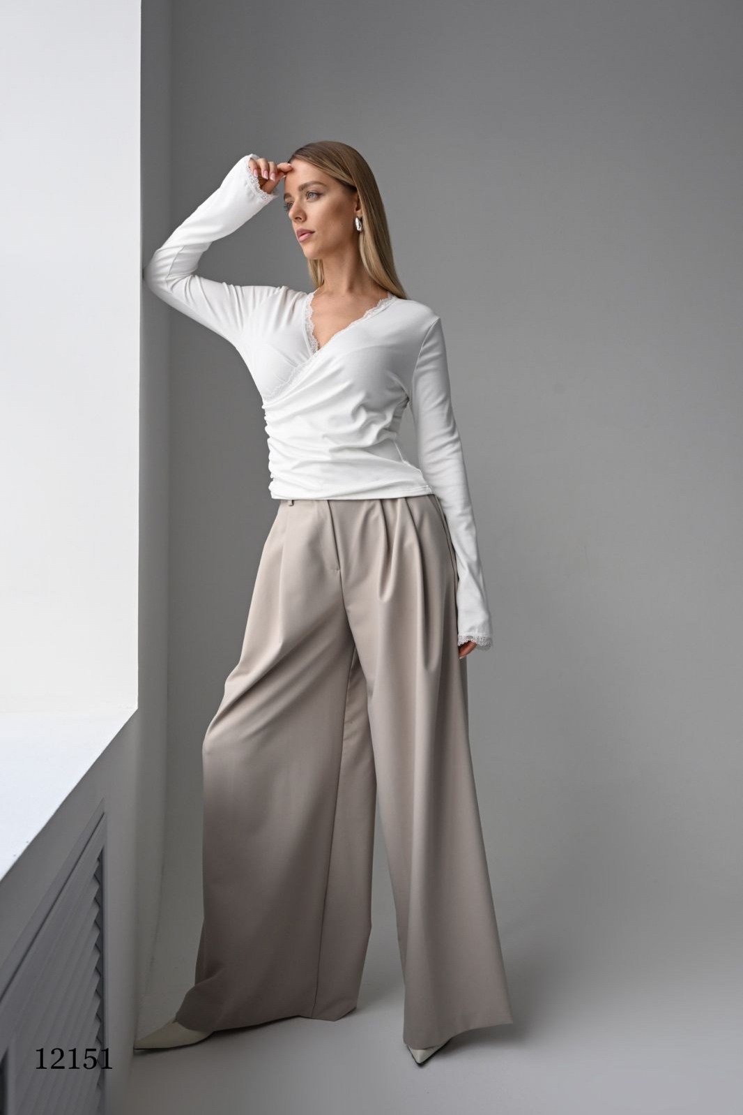 классические брюки,брюки женские,джемпер,брюки для женщин,прямые брюки