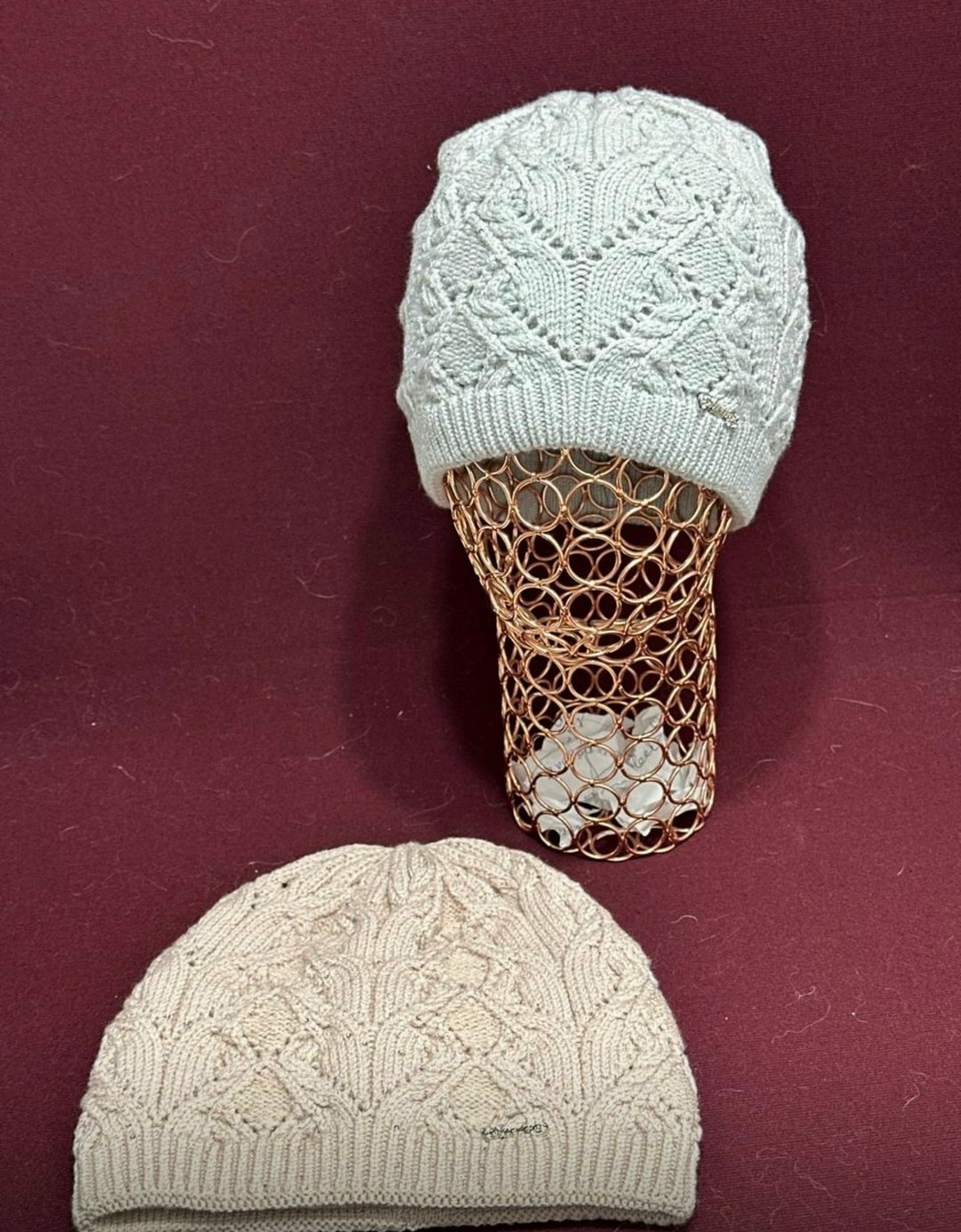 вязаная шапка женская,вязаная шапка,шапка спицами для женщин,шапочка вязаная,шапка для девочки спицами