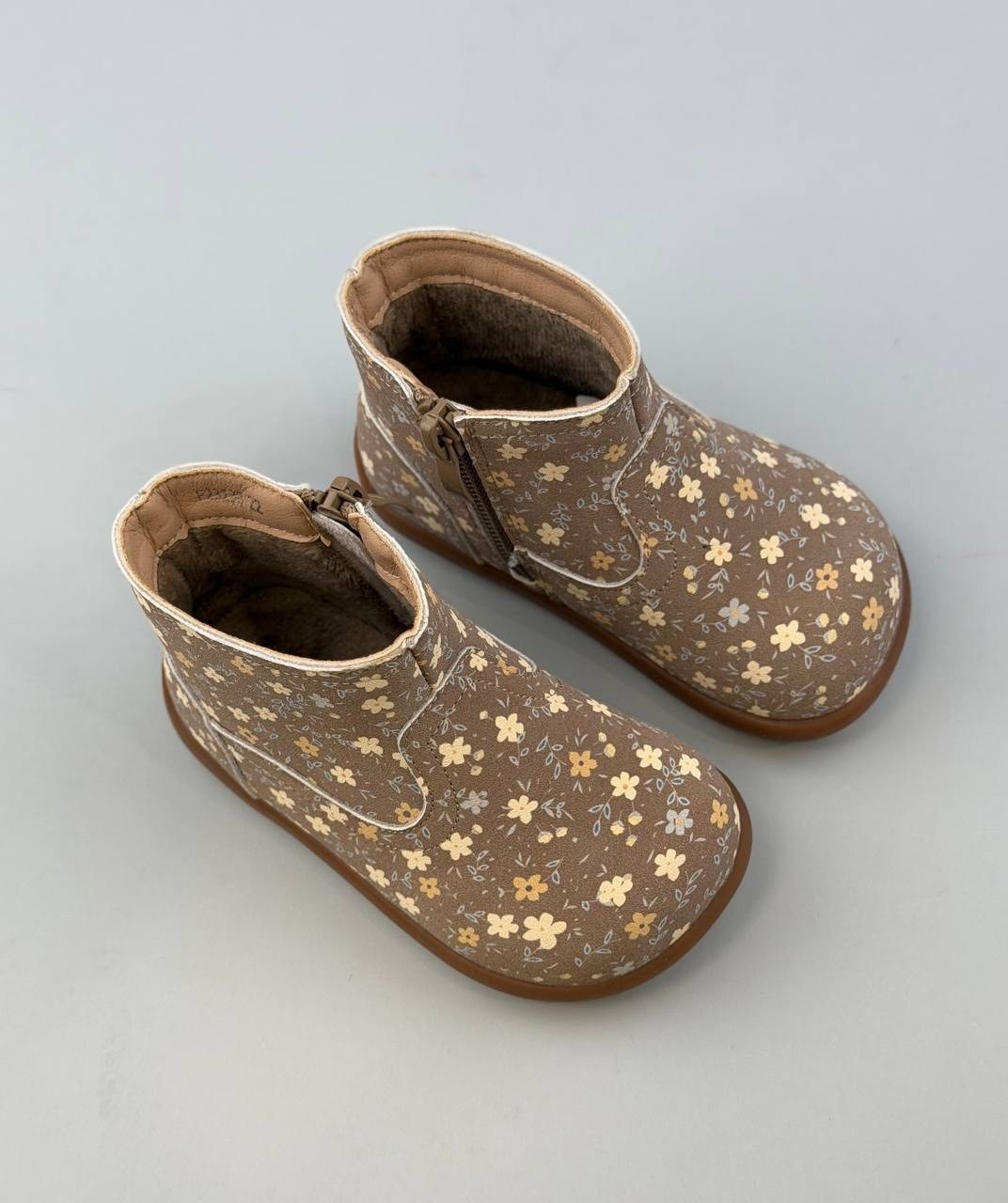 детские ботинки,ботинки сказка демисезонные для девочки,,детская ,угги детские