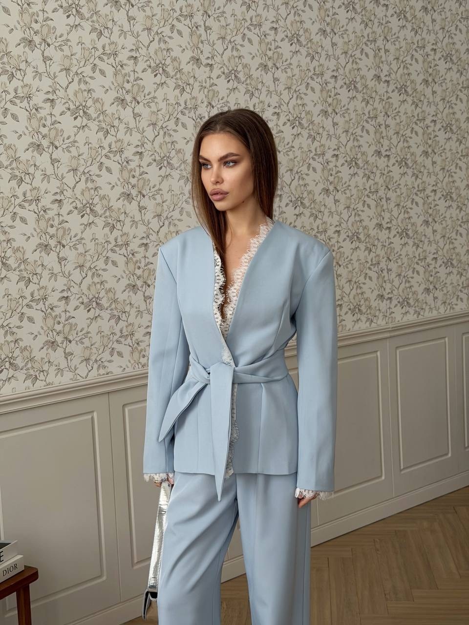 брючный костюм,модные брючные костюмы,голубой костюм женский брючный,брючные костюмы для женщин,брючные женские костюмы