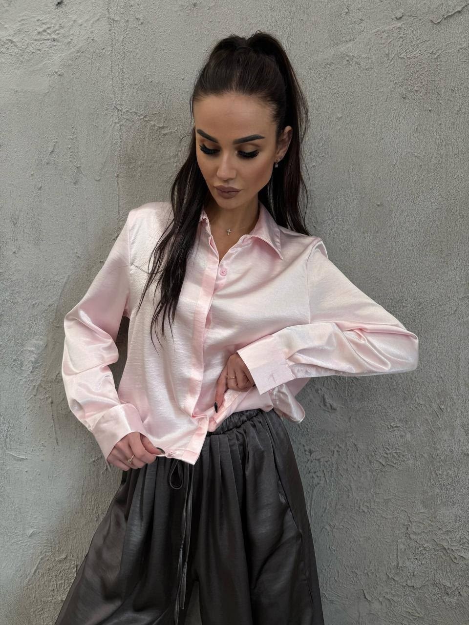 шелковая рубашка атласная bluza shop,рубашка атласная блузка шелковая divine tesoro,женская элегантная шёлковая рубашка,блузка женская,женская однотонная шёлковая рубашка