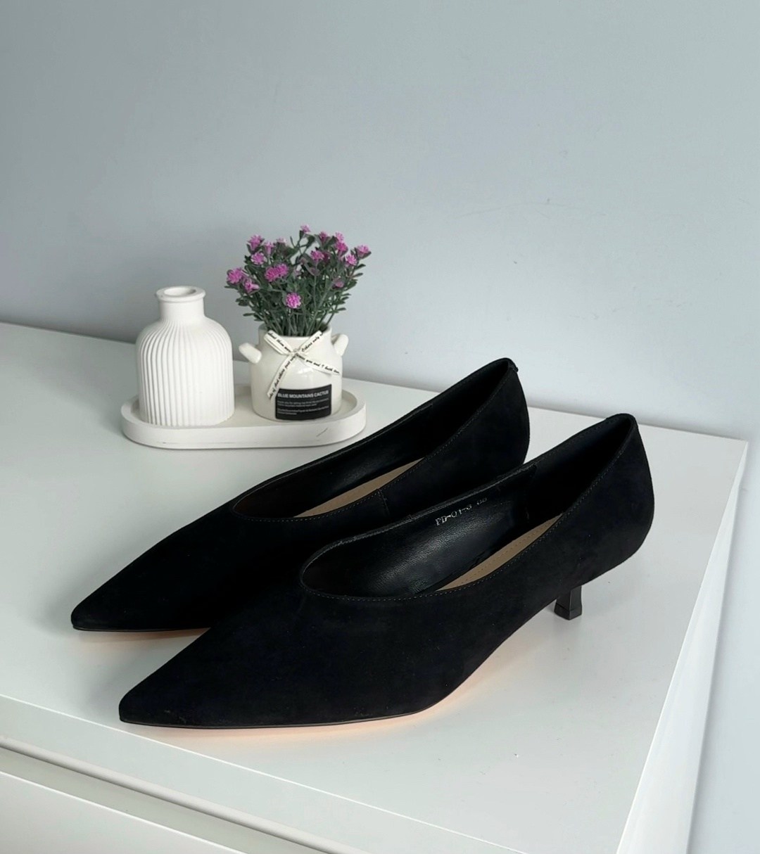 ,женские туфли лодочки,туфли лодочка,туфли лодочки на низком каблуке,туфли-лодочки женские на низком каблуке заостренный носок