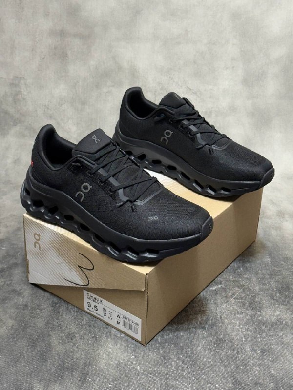 кроссовки,мужские кроссовки,,черные кроссовки,спортивная